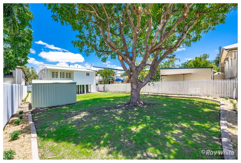 Photo - 266 William Street, The Range QLD 4700 - Image 26