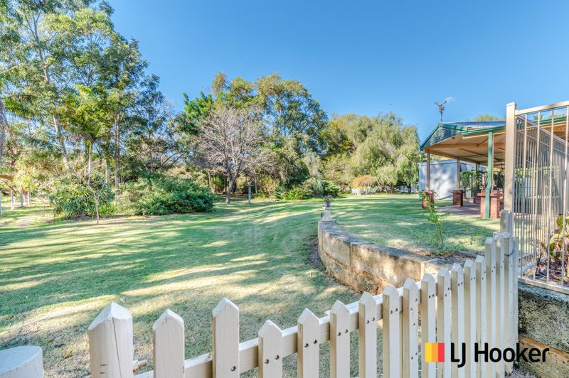 Photo - 266 Woolly Bush Loop, Woodridge WA 6041 - Image 3