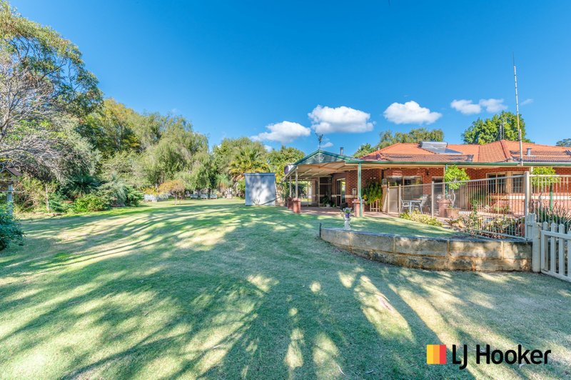 Photo - 266 Woolly Bush Loop, Woodridge WA 6041 - Image 4