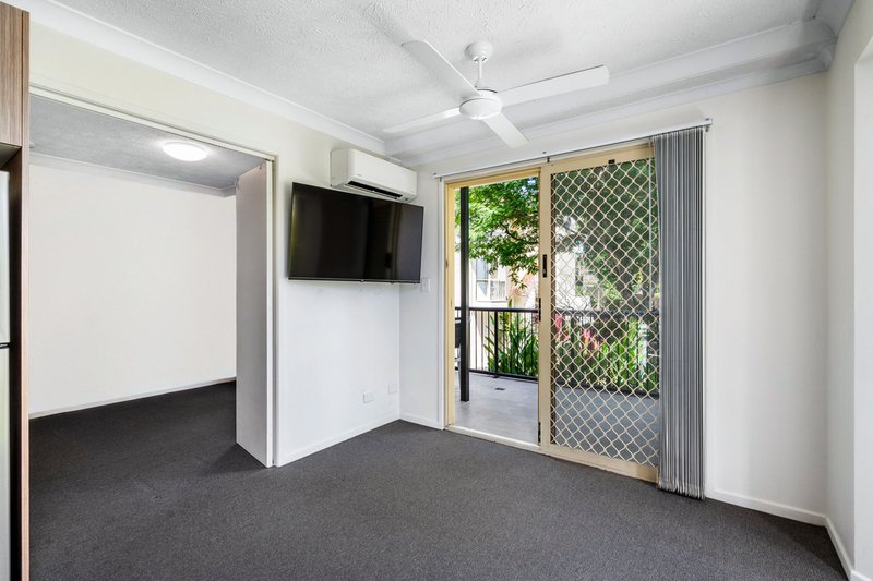 Photo - 26/63 Queen Street, Southport QLD 4215 - Image 7