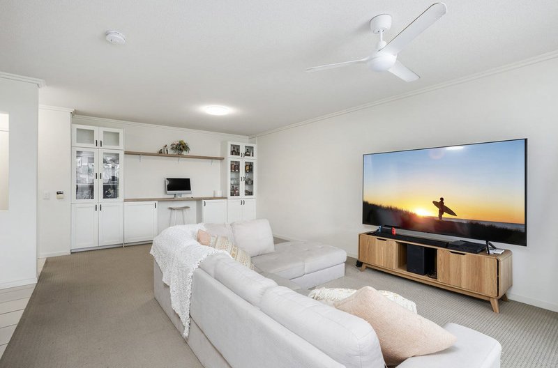 Photo - 26/64 Riverwalk Avenue, Robina QLD 4226 - Image 2