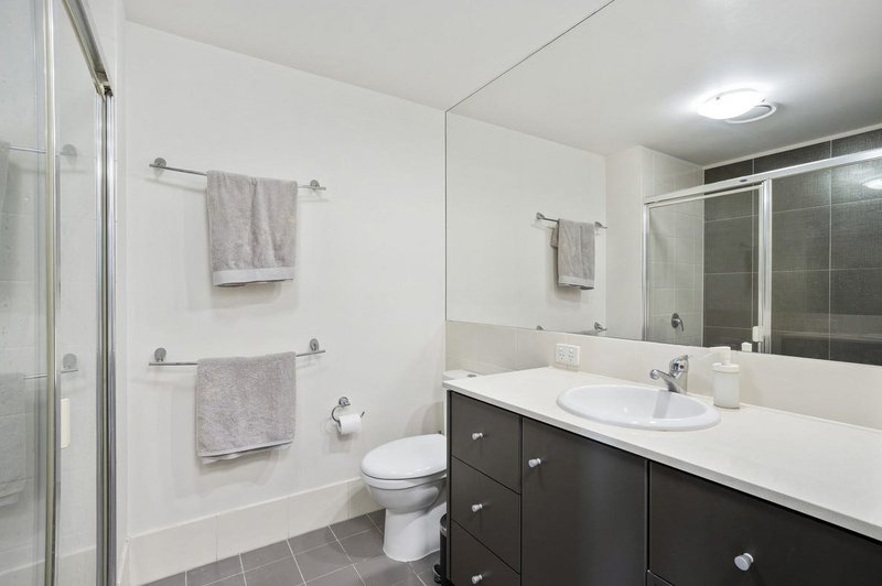 Photo - 26/64 Riverwalk Avenue, Robina QLD 4226 - Image 5