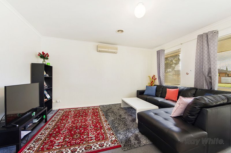 Photo - 2/67-69 Fox Street, St Albans VIC 3021 - Image 2