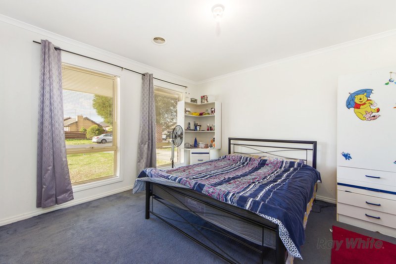 Photo - 2/67-69 Fox Street, St Albans VIC 3021 - Image 5