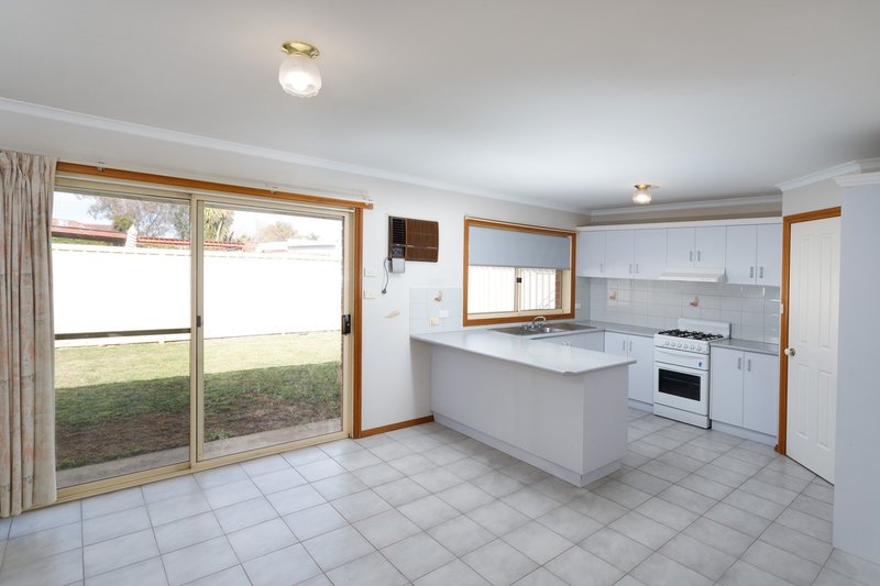 Photo - 2/67-69 Ross Street, Tatura VIC 3616 - Image 4