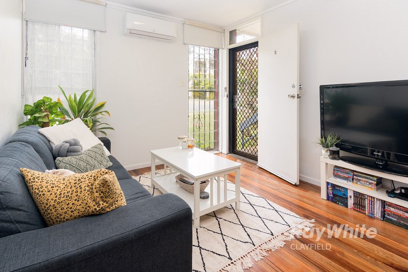 Photo - 2/67 Adamson Street, Wooloowin QLD 4030 - Image 2