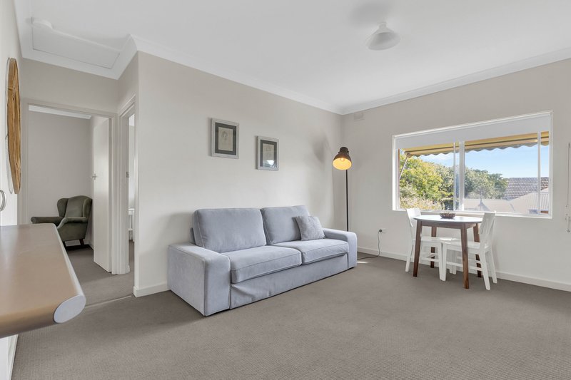 Photo - 2/67 Balham Avenue, Kingswood SA 5062 - Image 2