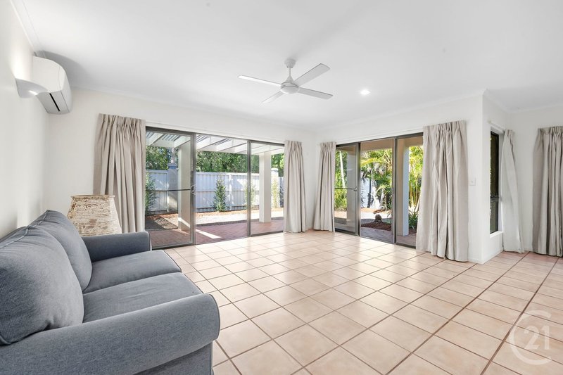 Photo - 2/67 Bluefin Court, Noosaville QLD 4566 - Image 2