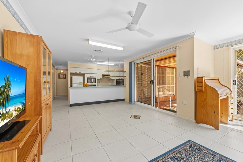 Photo - 267 Buff Point Avenue, Buff Point NSW 2262 - Image 3