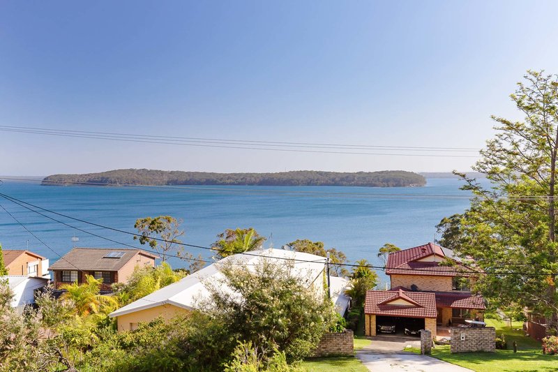 267 Dobell Drive, Wangi Wangi NSW 2267