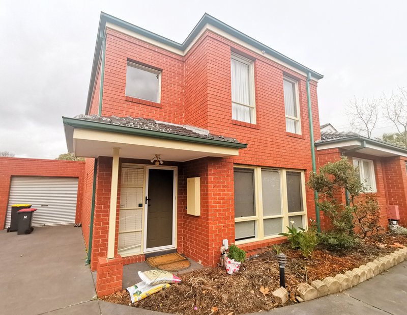 Photo - 2/67 Euston Road, Hughesdale VIC 3166 - Image 1