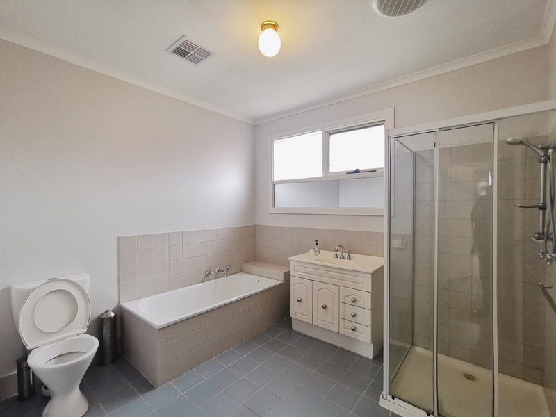 Photo - 2/67 Euston Road, Hughesdale VIC 3166 - Image 8