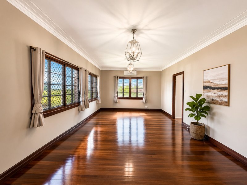 Photo - 267 Rode Road, Wavell Heights QLD 4012 - Image 2