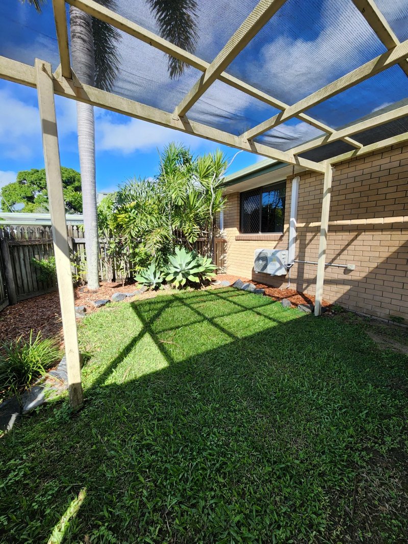 Photo - 2/67 Shakespeare Street, East Mackay QLD 4740 - Image 9