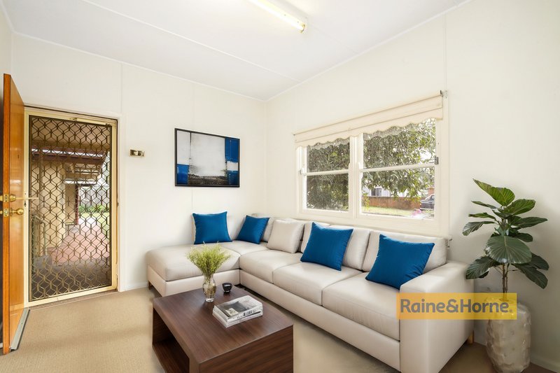 Photo - 267 Trafalgar Avenue, Umina Beach NSW 2257 - Image 5