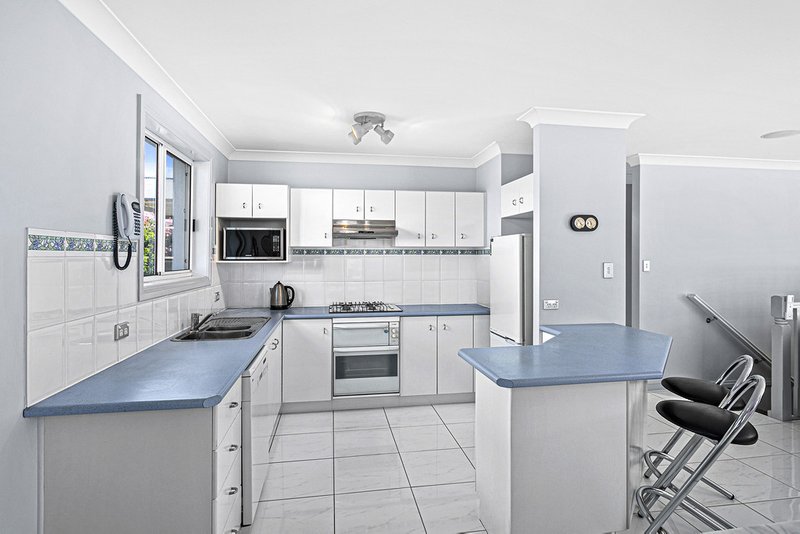 Photo - 2/67 Wentworth Street, Shellharbour NSW 2529 - Image 9