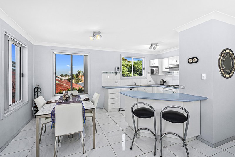 Photo - 2/67 Wentworth Street, Shellharbour NSW 2529 - Image 10