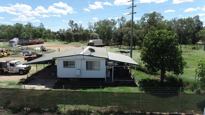 Photo - 26776 Capricorn Highway, Emerald QLD 4720 - Image 6