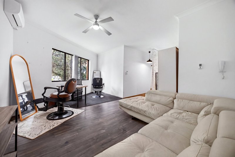 Photo - 2/679-681 Forest Road, Bexley NSW 2207 - Image 2