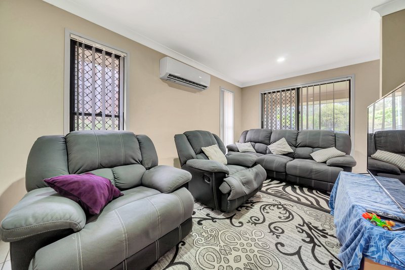 Photo - 268 Alawoona Street, Redbank Plains QLD 4301 - Image 9