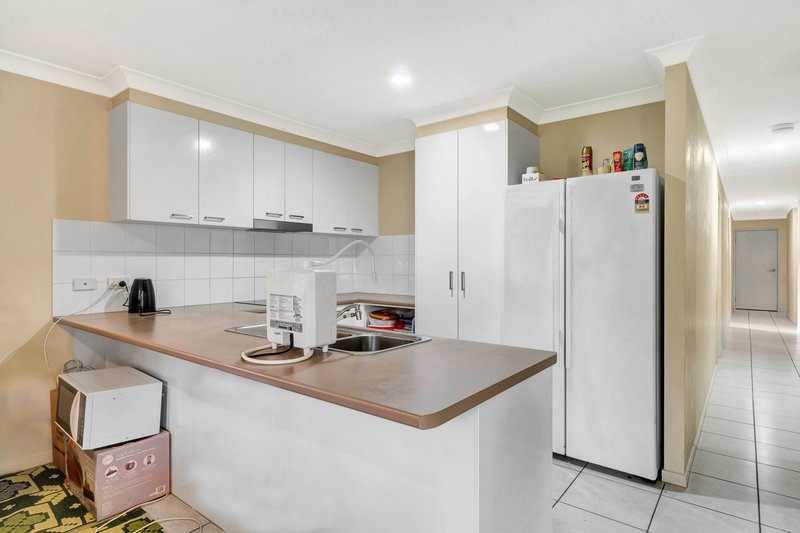 Photo - 268 Alawoona Street, Redbank Plains QLD 4301 - Image 11