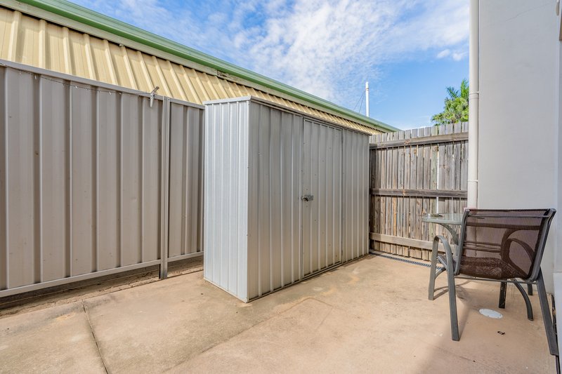 Photo - 2/68 Church Lane, Emerald QLD 4720 - Image 10