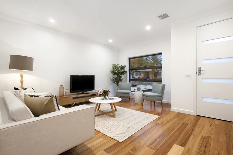 Photo - 2/68 Fulton Street, Clayton VIC 3168 - Image 3