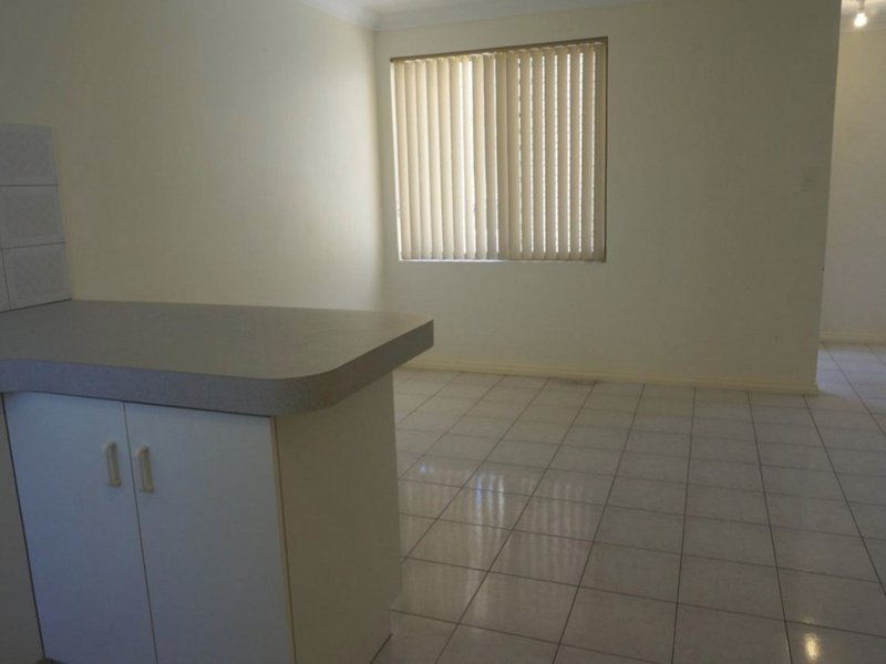 Photo - 2/68 Golf View Street, Yokine WA 6060 - Image 3