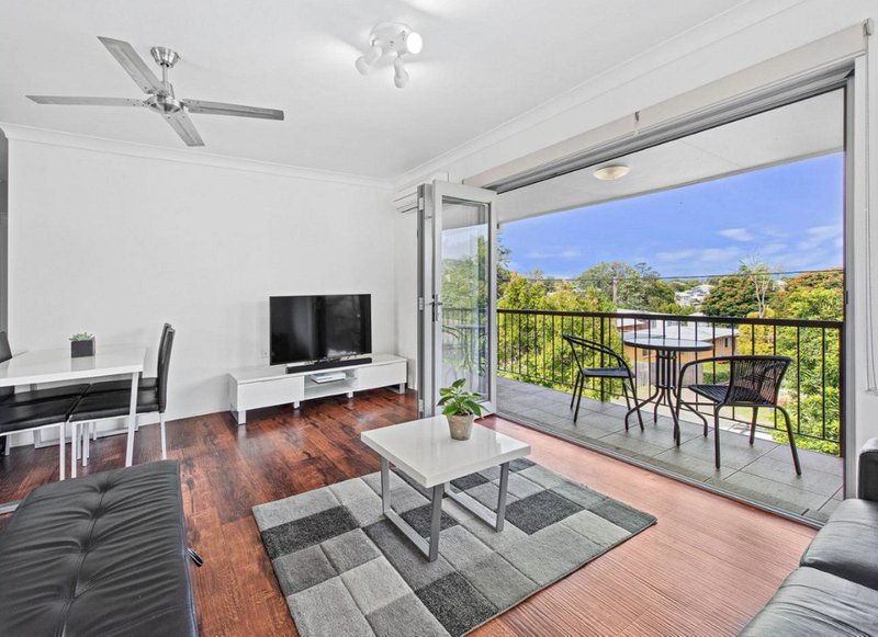 Photo - 2/68 Hassall Street, Corinda QLD 4075 - Image 2