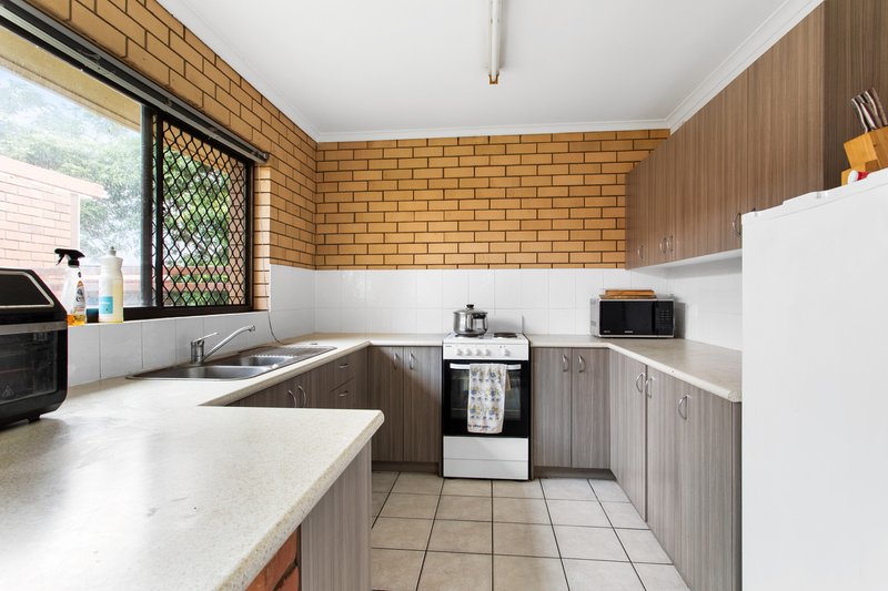 2/68 James Road, Beachmere QLD 4510