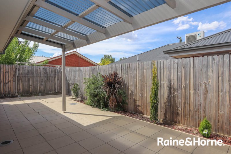 Photo - 2/68 Lambert Street, Bathurst NSW 2795 - Image 3