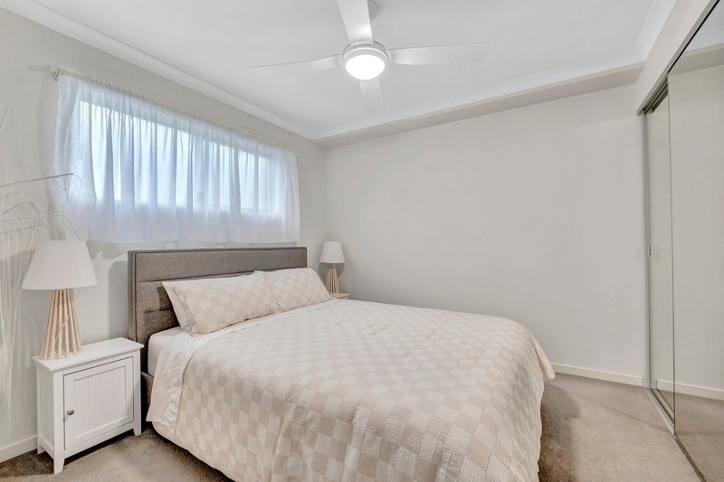 Photo - 2/68 Monmouth Street, Morningside QLD 4170 - Image 16