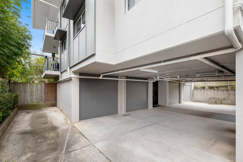 Photo - 2/68 Monmouth Street, Morningside QLD 4170 - Image 18