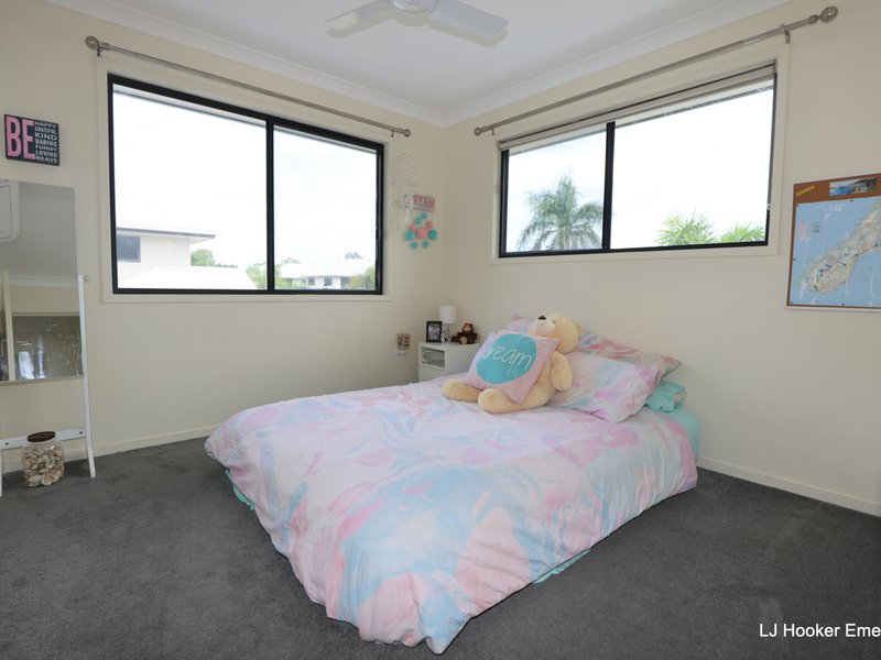 Photo - 2/68 Moody Street, Emerald QLD 4720 - Image 12