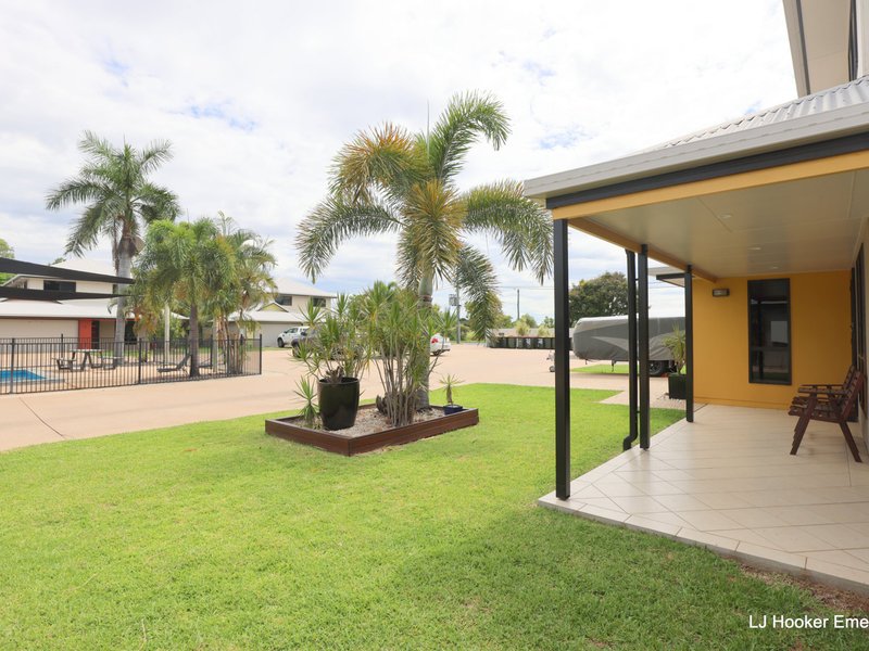 Photo - 2/68 Moody Street, Emerald QLD 4720 - Image 20