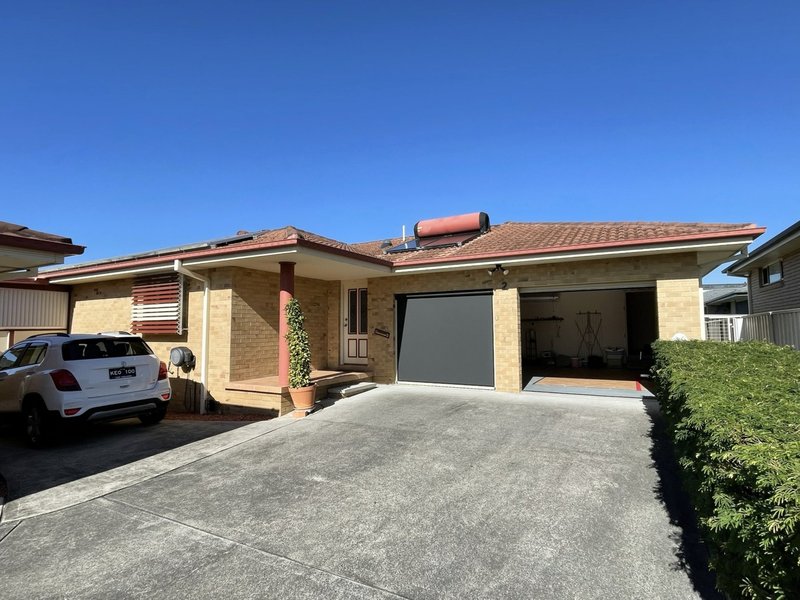 2/68 Old Bar Road, Old Bar NSW 2430