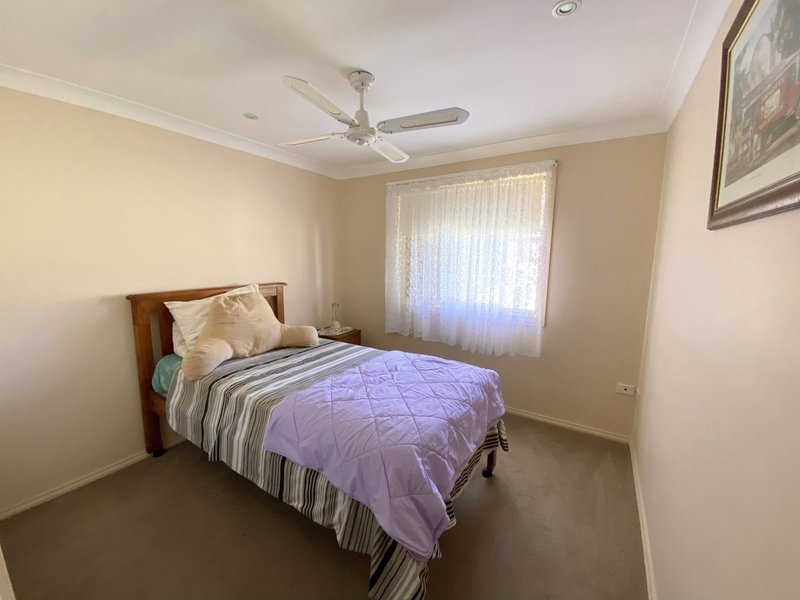 Photo - 2/68 Old Bar Road, Old Bar NSW 2430 - Image 6