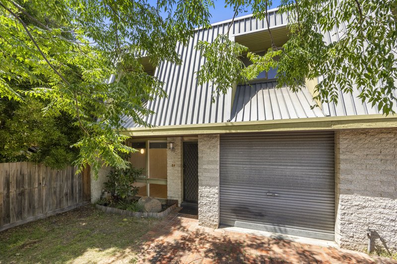 2/68 Truganini Road, Carnegie VIC 3163