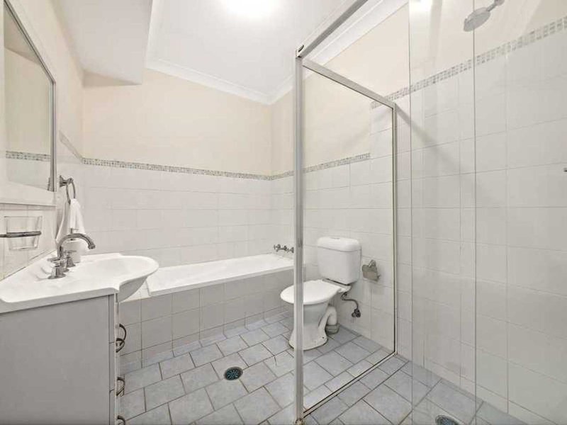 Photo - 26/9-13 Beresford Road, Strathfield NSW 2135 - Image 6