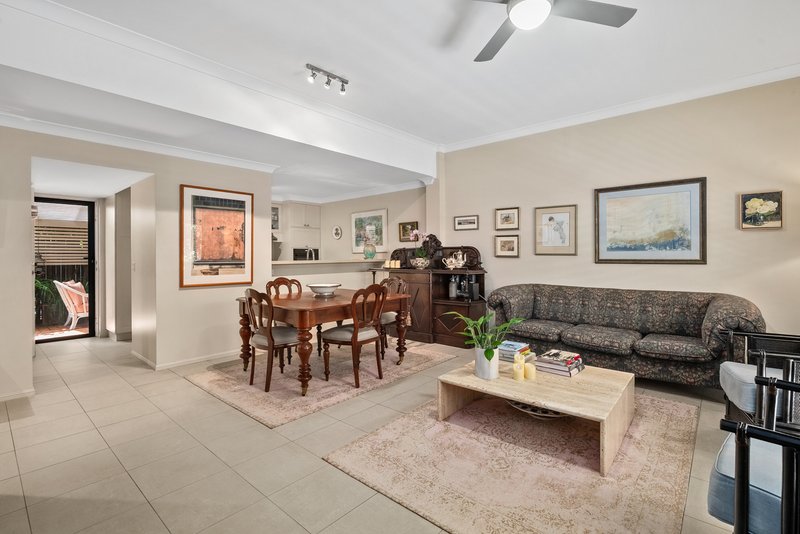 Photo - 2/69 Ascog Terrace, Toowong QLD 4066 - Image 6