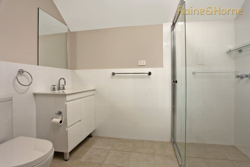 Photo - 2/69 Australia Street, St Marys NSW 2760 - Image 4