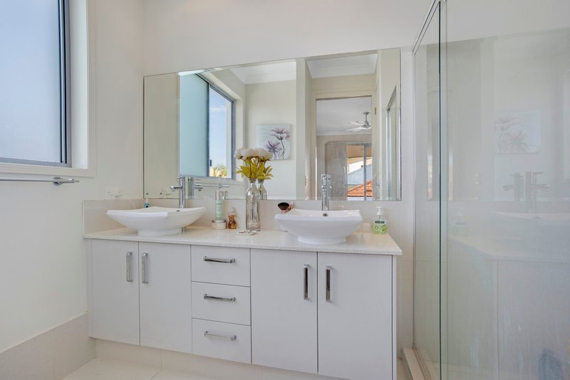 Photo - 2/69 Bayswater Avenue, Varsity Lakes QLD 4227 - Image 9