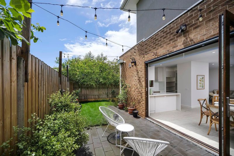 Photo - 2/69 Boldrewood Parade, Reservoir VIC 3073 - Image 11