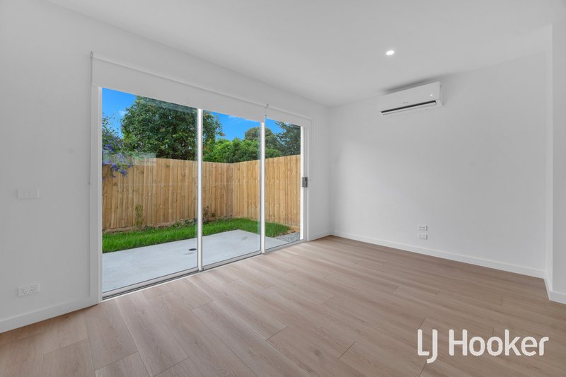 Photo - 2/69 Cypress Avenue, Brooklyn VIC 3012 - Image 5