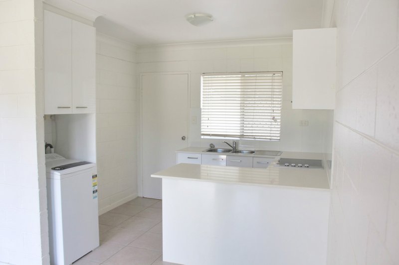 Photo - 2/69 Duporth Avenue, Maroochydore QLD 4558 - Image 5