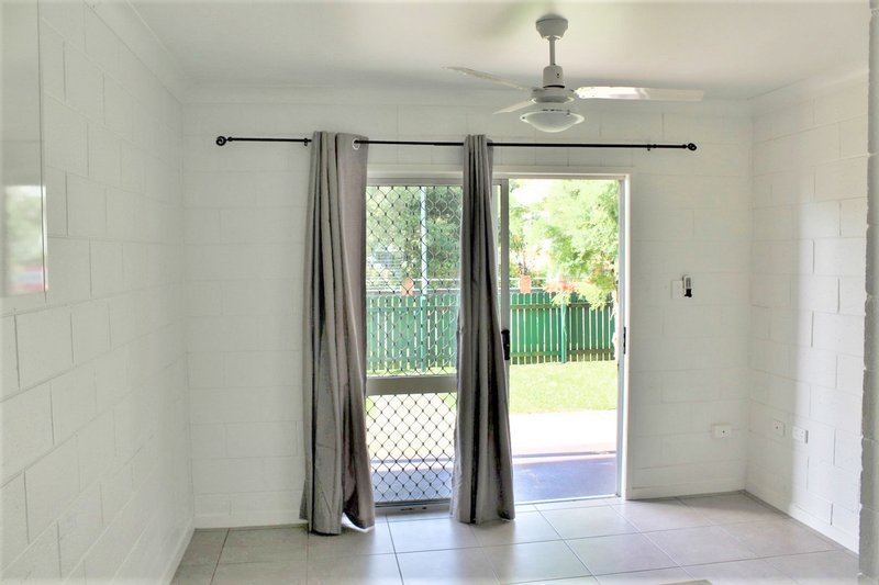 Photo - 2/69 Duporth Avenue, Maroochydore QLD 4558 - Image 7