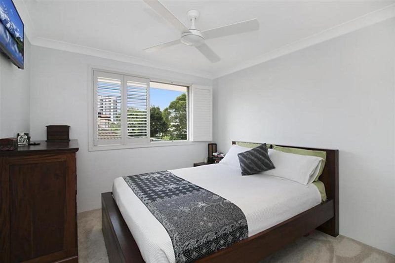 Photo - 2/69 Laguna Avenue, Palm Beach QLD 4221 - Image 6