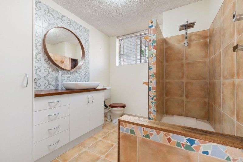 Photo - 2/69 Lang Parade, Auchenflower QLD 4066 - Image 5