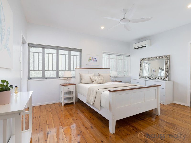 Photo - 269 Long Street East , Graceville QLD 4075 - Image 9