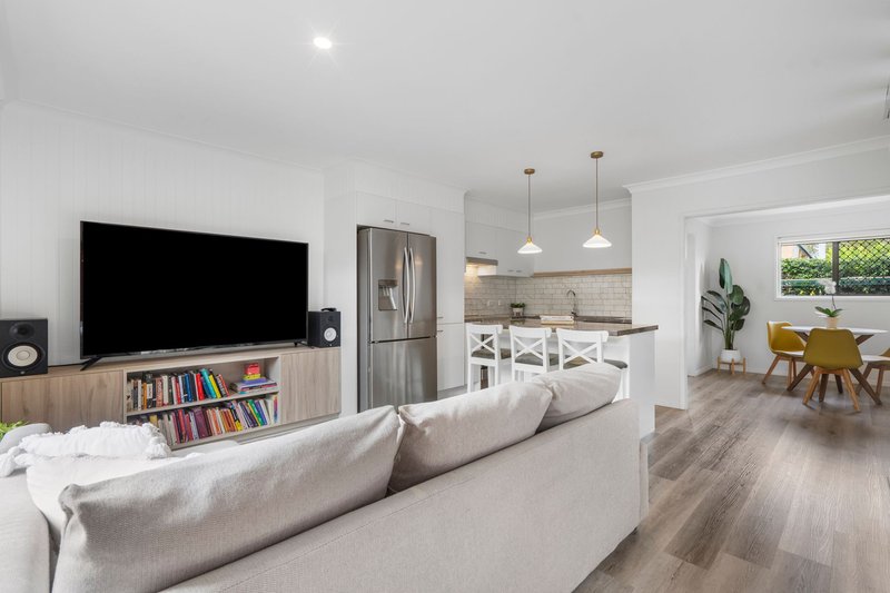 Photo - 2/69 Park Road, Slacks Creek QLD 4127 - Image 2